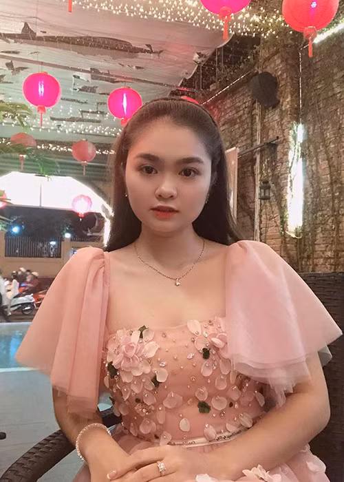 Hiện tại, học trò của Cẩm Ly đã bước sang tuổi 18.