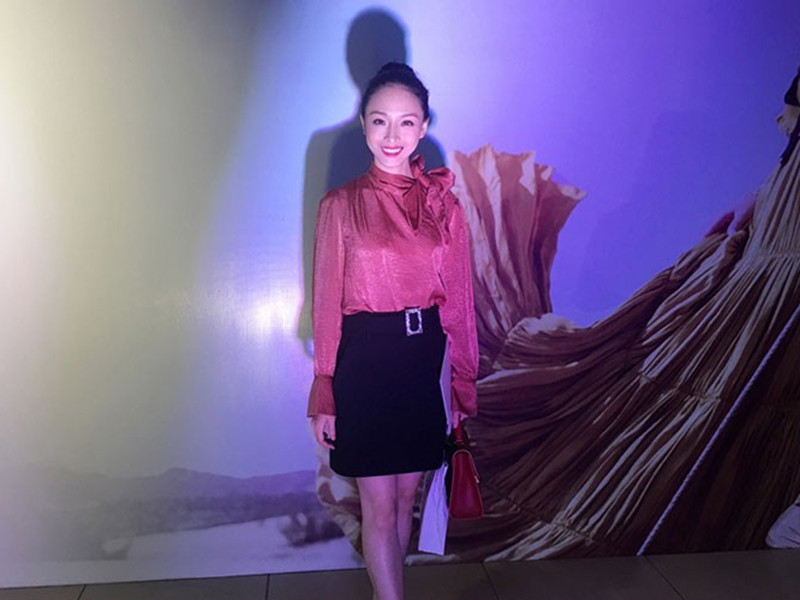 Phương Nga lần đầu tái xuất showbiz sau ồn ào tình tiền khi dự một sự kiện vào tháng 3/2019. Cô trông khá gầy nhưng vẫn giữ được vẻ tươi tắn. Ảnh: Vietnamnet