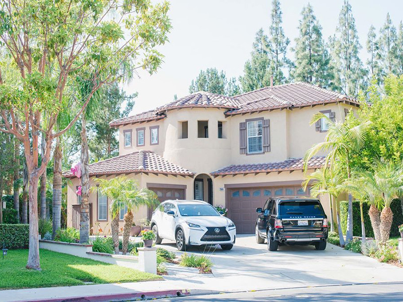 Thanh Thảo từng có tuổi thơ nghèo khó trước khi có cuộc sống giàu sang nhiều người ngưỡng mộ.