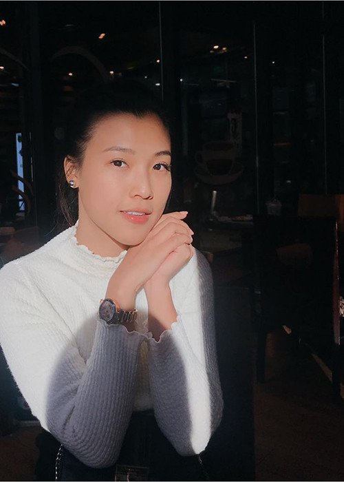 Hoàng Oanh thường bày tỏ nỗi nhớ ông xã khi cả hai phải tạm xa nhau.