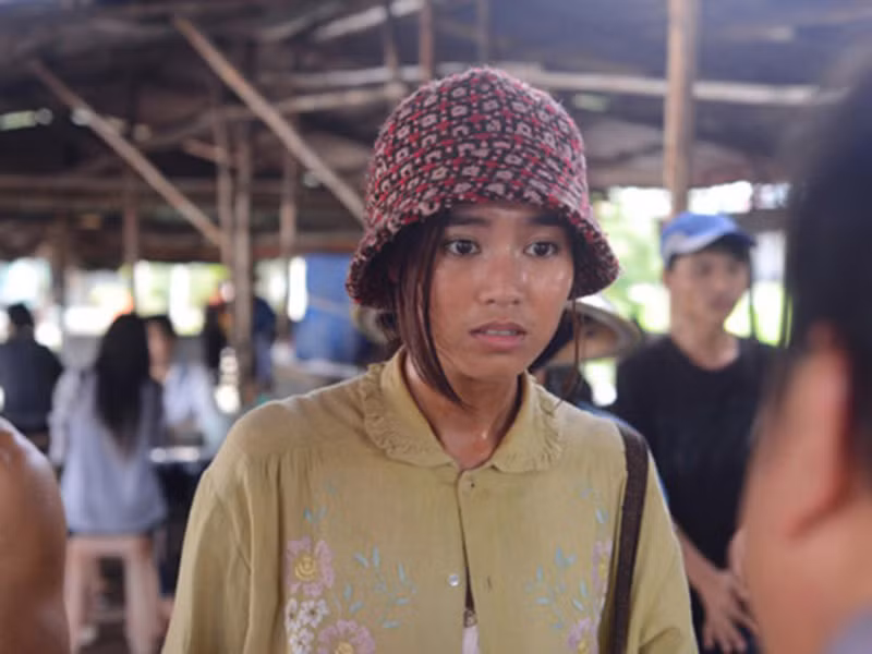 Năm 2013, Lan Ngọc trở lại màn ảnh với vai diễn “Tèo em”. Năm 2014 và 2015, cô đóng “Vừa đi vừa khóc” và “Trúng số”. Ảnh: Zing