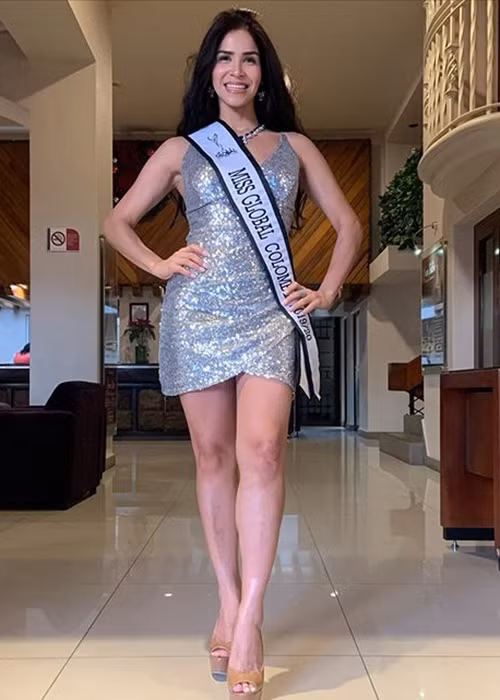 Đại diện Colombia khoe bức ảnh chân dài, eo thon khi tham gia cuộc thi Miss Global 2020.