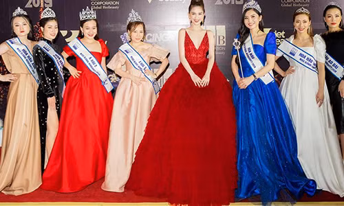 Ngoc Trinh noi gi khi bao tro cho cuoc thi hoa hau 