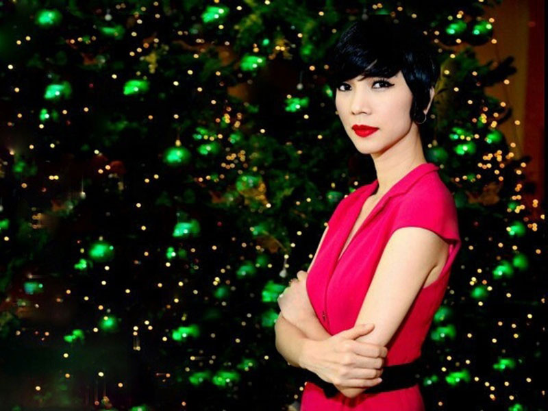 Năm 2017, Xuân Lan lần đầu tiết lộ bố của con gái nói lời chia tay khi biết cô mang bầu. Sau đó, nữ người mẫu một mình vượt cạn.