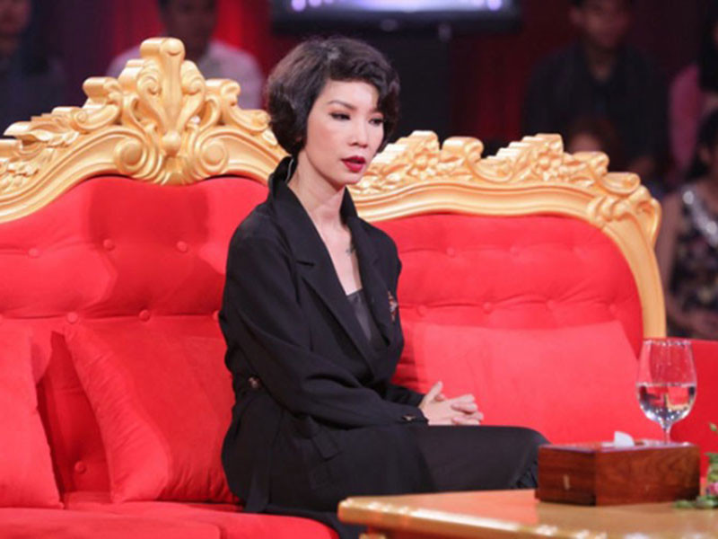 Hồi chưa kết hôn, Xuân Lan yêu một ca sĩ trong 7 năm. Trong Sau ánh hào quang, cô kể từng vất vả "chữa gay" cho bạn trai nhưng sau đó, anh kết hôn với một người đàn ông khác và qua Mỹ sống. Ảnh: Dân Việt