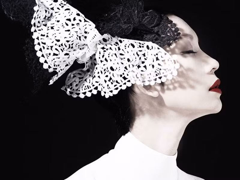 Trong một talkshow, Xuân Lan tôn trọng bố của bé Thỏ nên gửi tin nhắn thông báo muốn công khai con. Tuy nhiên, tình cũ đòi photoshop hình bé Thỏ để không ai nhận ra bé.