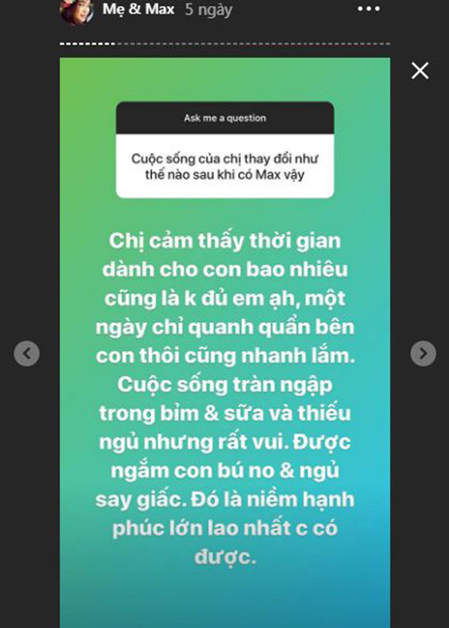 Trên trang cá nhân, Hoa hậu Hoàn vũ Việt Nam 2015 cũng thoải mái chia sẻ về việc làm mẹ bỉm sữa.