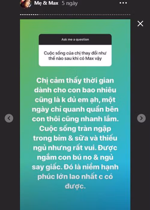 Trên trang cá nhân, Hoa hậu Hoàn vũ Việt Nam 2015 cũng thoải mái chia sẻ về việc làm mẹ bỉm sữa.
