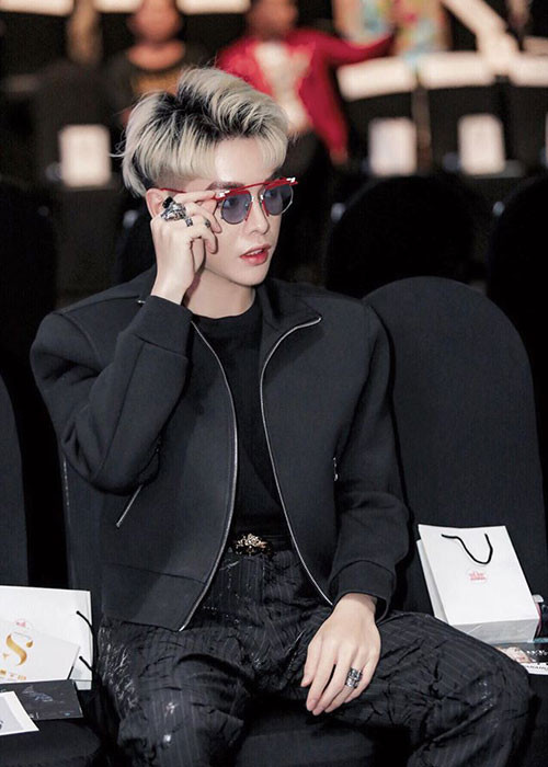 Học trò cưng của Mỹ Tâm có sự thay đổi ngoại mục về phong cách thời trang.