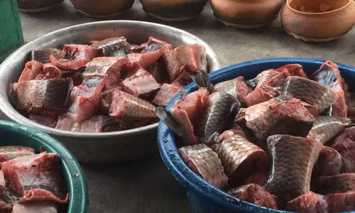 “Muc so thi” quy trinh lam ra noi ca 1,5 trieu dong cua dan lang “Vu Dai”