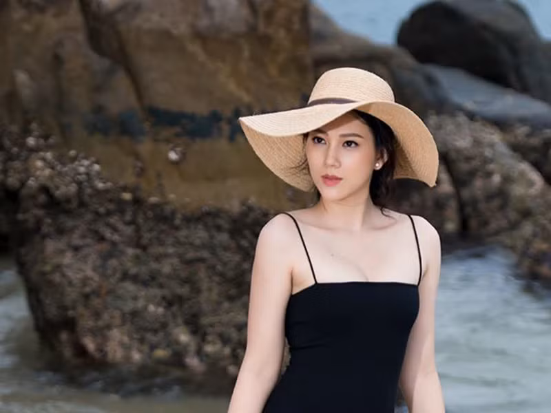 Ngọc Thạch sinh con đầu lòng vào năm 2015. 4 năm sau đó, gà cưng một thời của Khắc Tiệp có thêm một bé trai.