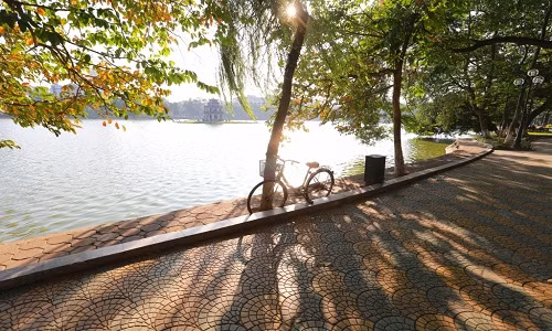 Thoi tiet hom nay: Ha Noi sang mua lanh, trua chieu hung nang