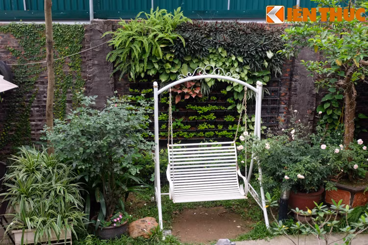 Một góc lãng mạn thu hút khách đến quán.