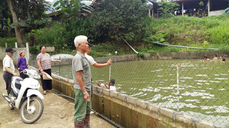 Can bo xa ban dat cong o Son La: Huyen xu ly kieu “gio cao danh khe”?-Hinh-2