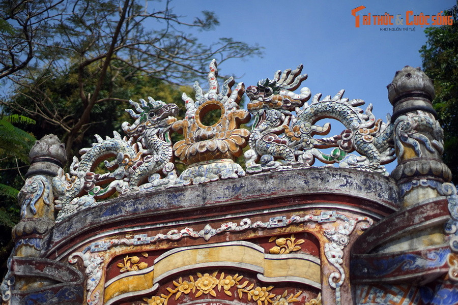 Năm 2000, tức gần một trăm năm trôi qua kể từ khi Cơ Mật Viện được xây dựng, công trình này được chuyển giao cho Trung tâm Bảo tồn Di tích Cố đô Huế để quản lý và bảo tồn với tư cách là một di sản cấp quốc gia.