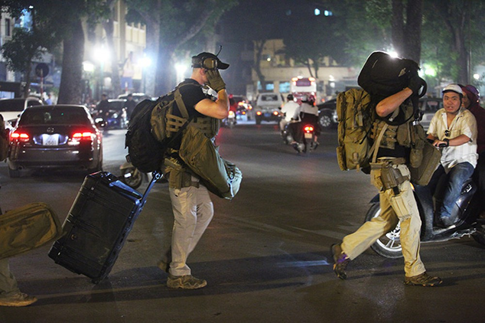 Các trang thiết bị của lực lượng CAT thường rất cồng kềnh và "hạng nặng". Nguồn ảnh: Danviet.