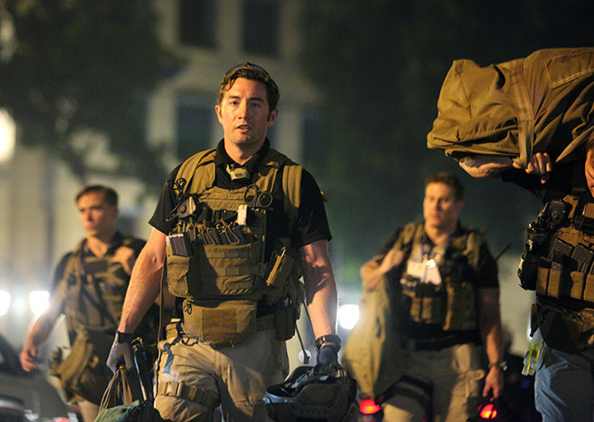 Trang bị của một lực lượng thuộc thành viên đội CAT - Đội Phản ứng nhanh có nhiệm vụ bảo vệ vòng ngoài cho Tổng thống Donald Trump khi ông nghỉ tại Khách sạn Metropol khi ông sang Việt Nam dự Hội nghi cấp cao APEC 2017. Nguồn ảnh: Force.