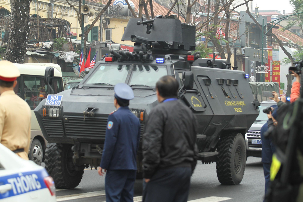 Loại xe bọc thép đa dụng này được sử dụng với mục đích chính là chống khủng bố, chống bạo loạn và đảm bảo an ninh nội địa.