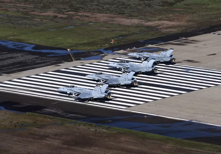 Chiến thuật này đòi hỏi một khả năng chỉ huy tốt, hiệp đồng giữa các phi công tiêm kích và lực lượng chỉ huy mặt đất thật tốt, đảm bảo ngay khi lên trời, toàn bộ các máy bay này sẽ có nhiệm vụ riêng của mình, không bị phân tán và hỗn loạn. Nguồn ảnh: BI.