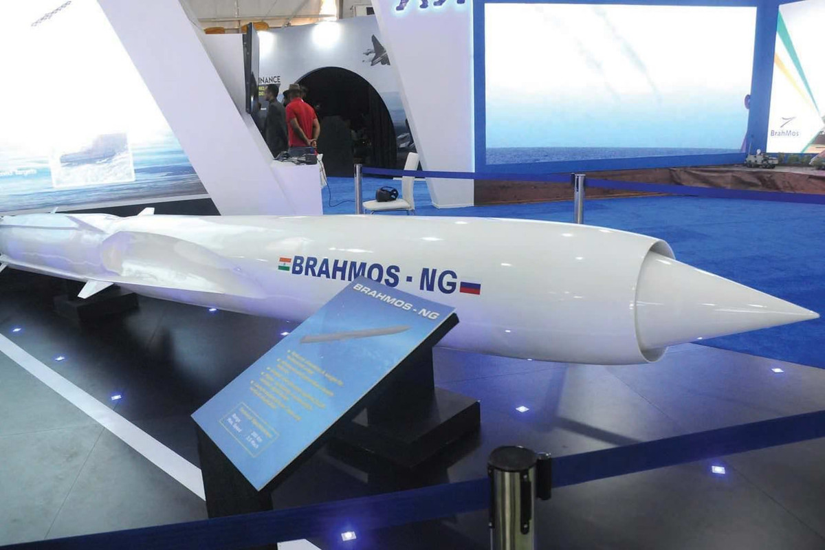 Năm ngoái, Ấn Độ cũng từng khẳng định sẽ phát triển một biến thể mới của BrahMos để có thể trang bị rộng rãi cho các phi đội chiến đấu cơ của nước này. Tuy nhiên, quá trình phát triển và thử nghiệm BrahMos-NG có thể mất từ 3 tới 5 năm (tính từ năm 2018). Nguồn ảnh: Pinterest.