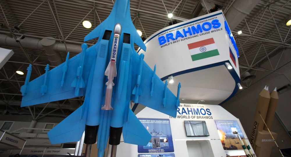 Trên lý thuyết, tầm hoạt động của BrahMos tối đa lên tới 290 km, tuy nhiên tầm bắn của BrahMos-A và BrahMos-NG vẫn chưa được phía BrahMos công bố. Nguồn ảnh: Pinterest.