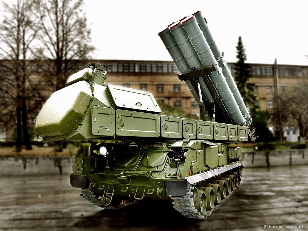 Tiếp đến là tổ hợp phòng không Viking - phiên bản xuất khẩu của tổ hợp Buk-M3. Tổ hợp Viking có khả năng khoá và tấn công cùng lúc 6 mục tiêu ở khoảng cách tối đa 65 km. Nguồn ảnh: RT.