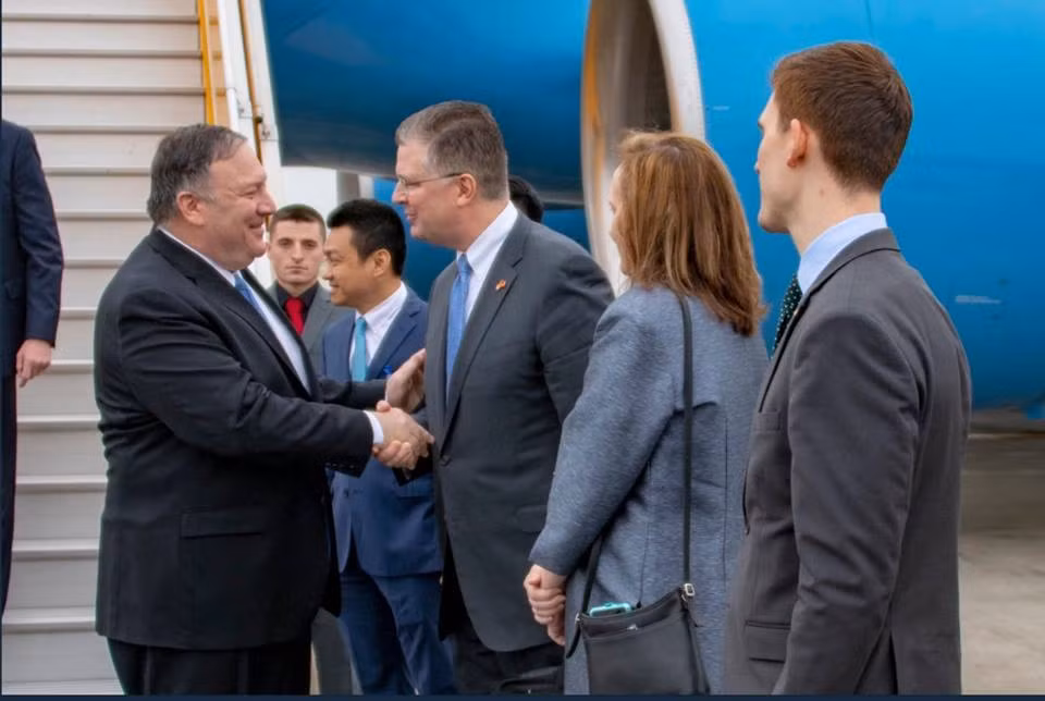 Ngoai truong My Mike Pompeo toi Ha Noi bang 