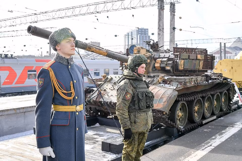 Hiện tại, bảo tàng di động này đang được đặt ở nhà ga Kazansky tại Thủ đô Moscow. Theo thông tin được Sputnik đăng tải, bảo tàng di động sẽ nằm tại Moscow trong vòng hai tháng nữa trước khi bắt đầu hành trình vòng quanh nước Nga. Nguồn ảnh: Russian Defence.