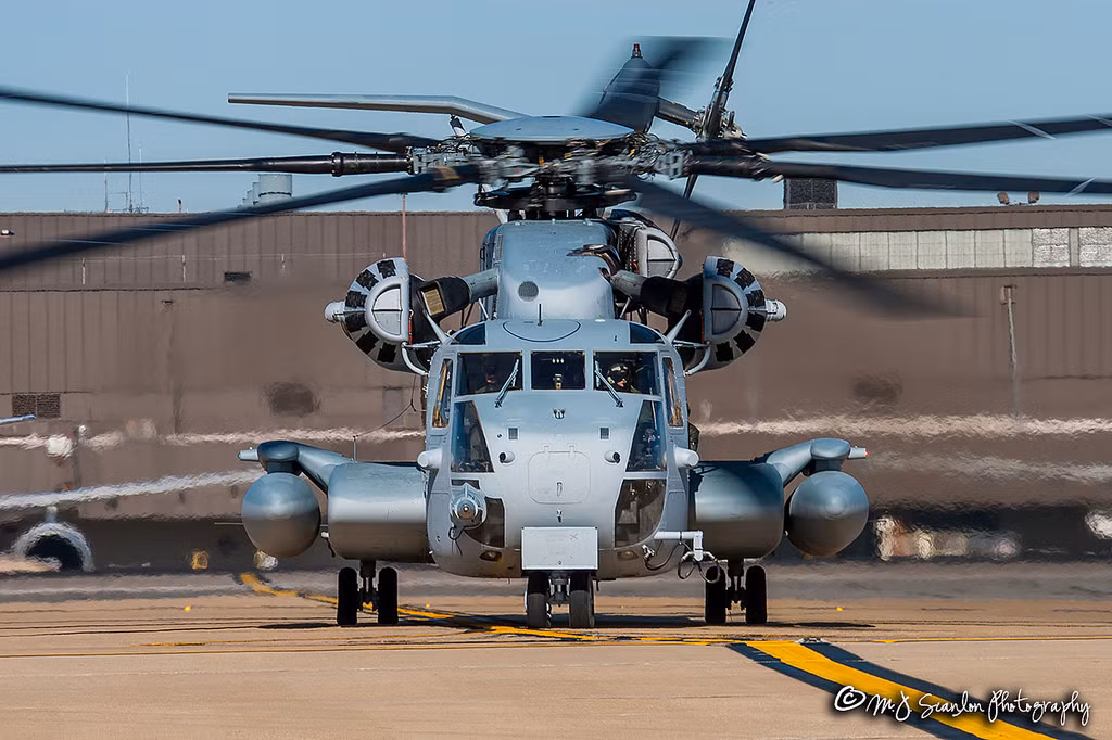 Hiện tại, phía Mỹ cũng đang nghiên cứu và chế tạo loại trực thăng thay thế cho CH-53E đó là CH-53K King Stallion. Nguồn ảnh: Stanley.