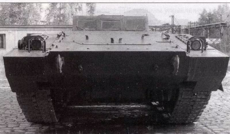 Cuối cùng, hệ thống khung gầm của xe đã ra đời đúng yêu cầu nhưng tháp pháo 140mm chưa bao giờ được ra đời, các kỹ sư của Liên Xô đã tận dụng tháp pháo 152mm đặt lên trên chiếc xe tăng này để biến nó thành pháo tự hành nhưng kết quả không được khả quan cho lắm. Nguồn ảnh: Tanker.