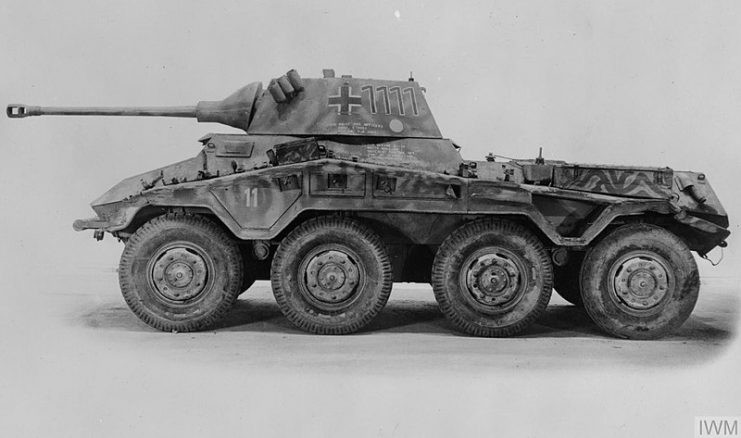Phiên bản Kfz 234 ra đời vào năm 1940 và cũng là phiên bản tám bánh với những cải tiến cực kỳ vượt bậc dành riêng cho quân đội Đức tham chiến ở Bắc Phi. Nguồn ảnh: Warhistory.