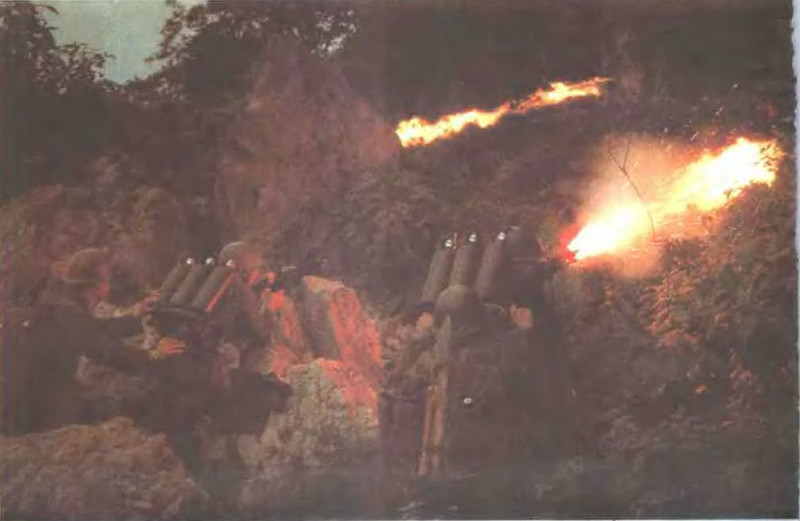 Trong chiến tranh Biên giới, Trung Quốc còn sử dụng cả súng phun lửa để tham chiến trong khu vực rừng núi phía Bắc. Nguồn ảnh: BBS.