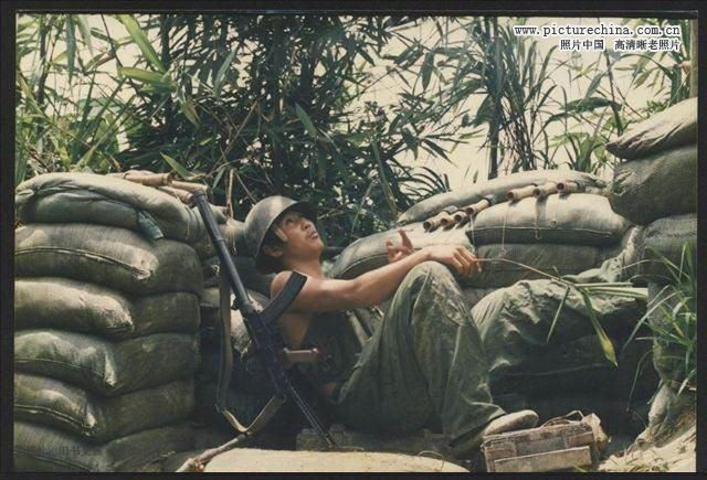 Một loại tiểu liên khá đặc biệt được Trung Quốc sử dụng trong cuộc chiến tranh này đó là tiểu liên Type 64 sử dụng cỡ đạn 7,62 Nguồn ảnh: BBS.