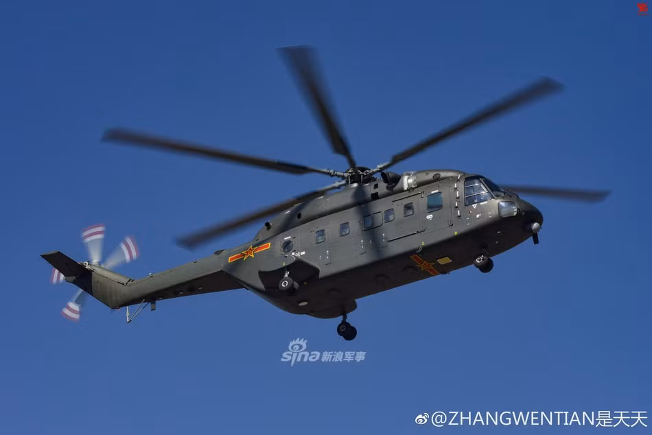 Từ năm 1975 tới năm 1977, phía Trung Quốc bắt đầu nhận được những chiếc SA 321 đầu tiên được nước này mua từ Pháp. Các bản trực thăng mà Trung Quốc mua được đều là phiên bản chống ngầm và trực thăng tìm kiếm cứu nạn. Nguồn ảnh: Sina.