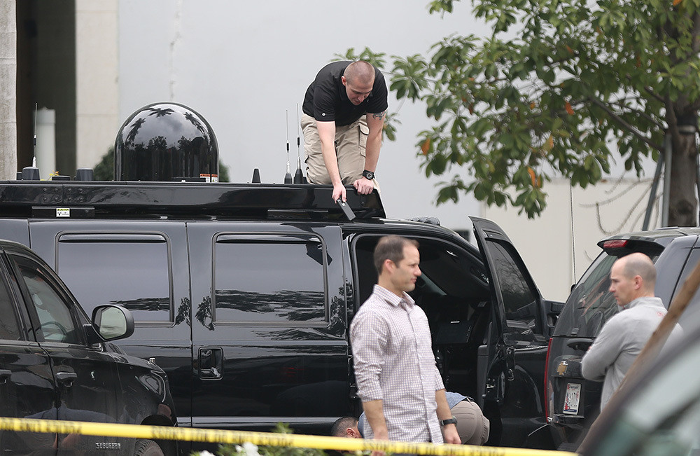 Hệ thống ăng-ten kết nối vệ tinh này còn có khả năng chống rung - có nghĩa là dù xe có xóc tới đâu, hệ thống ăng-ten cũng sẽ tự nghiêng về hướng đối diện, giúp phần chảo thu tín hiệu vệ tinh không bị rung lắc dẫn tới mất tín hiệu Nguồn ảnh: Vietnamnet.