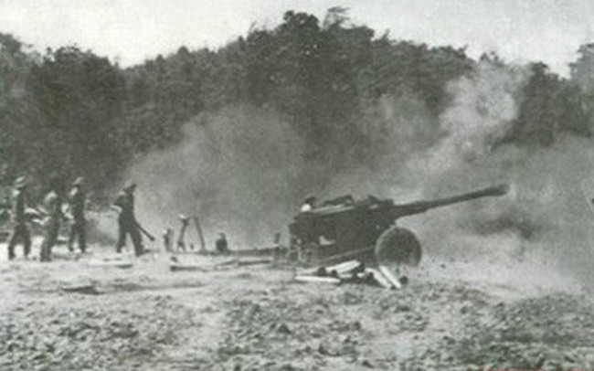 Dù đã ra đời từ năm 1950 nhưng lựu pháo D-20 của Liên Xô trong tay Quân đội Nhân dân Việt Nam vẫn chứng tỏ được sức mạnh của mình trong cuộc chiến tranh biên giới khi giáng cho kẻ thù những đòn chí tử. Nguồn ảnh: Tube.