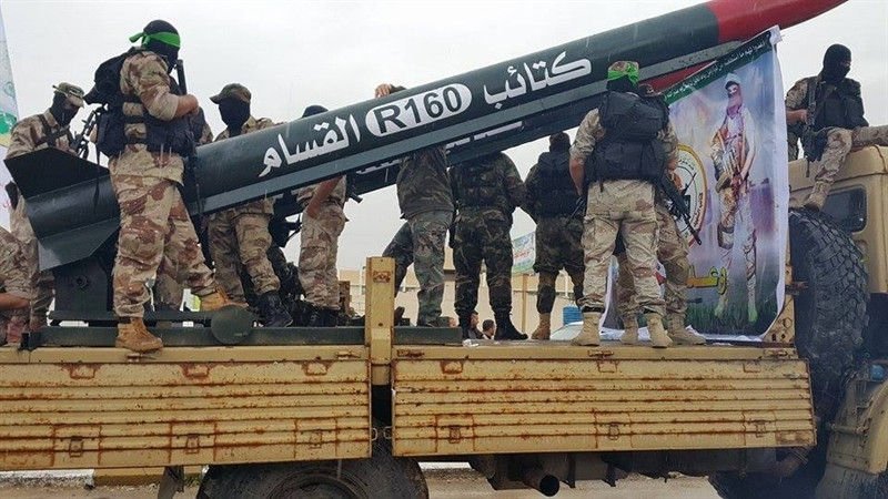 Theo nguồn tin từ tình báo Israel, những tên lửa này có thiết kế vây đuôi hơi khác so với M-302 mà Hải quân Israel đã tìm thấy trong một lô hàng chuyển từ Iran đến Sudan vào tháng 3/2014.