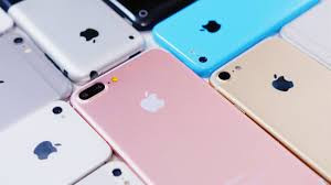 Dù vẫn sở hữu kiểu dáng cũ nhưng iPhone 7 đã được Apple thay đổi khá nhiều, trong đó màu sắc đa dạng hơn để phù hợp với phái đẹp.