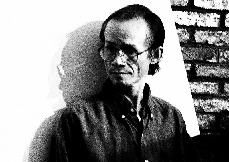 Ngày 1/4, kỷ niệm ngày Trịnh Công Sơn mất, người yêu nhạc, yêu văn chương lại nhắc đến ông, nhắc đến những kiệt tác của ông, những mối tình của ông, cả những bức thư ông viết. Đó là tình cảm chân thành, mãnh liệt và hiện hữu trong đời thật, hiện hữu trong cả Ngày Cá tháng Tư.