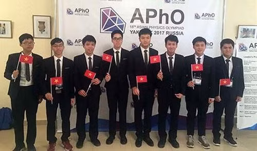 Viet Nam doat HCV tai Olympic Vat ly chau A lan thu 18