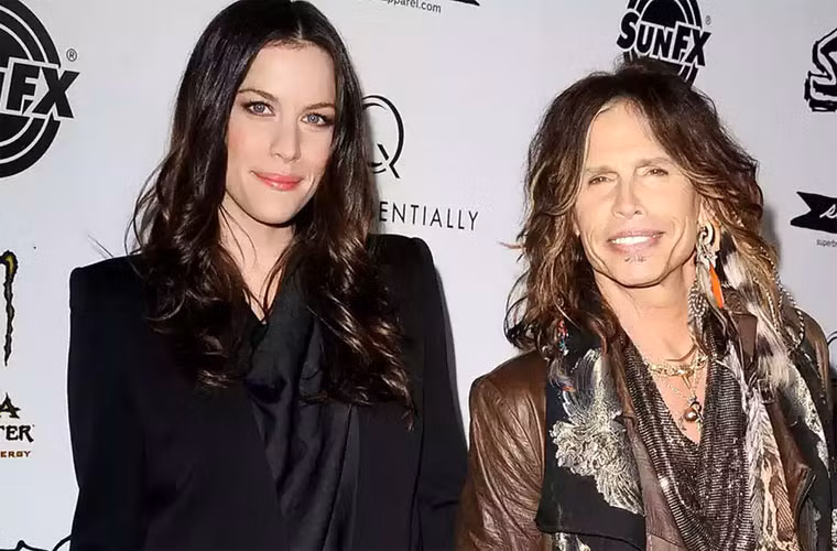 Sao Hollywood bi nem da vi doi xu te voi con-Hinh-5