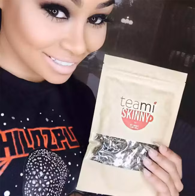 Chưa phải là người mẫu nổi tiếng nên Blac Chyna chỉ kiếm được 1000 USD cho một lần quảng cáo trên mạng xã hội có 8 triệu người theo dõi. Tuy nhiên sau show truyền hình thực tế Rob and Chyna vừa ra mắt vào tháng 9 năm ngoái thì dự đoán cát-sê quảng cáo trên mạng xã hội của Blac sẽ tăng lên 7.500 USD một bài.