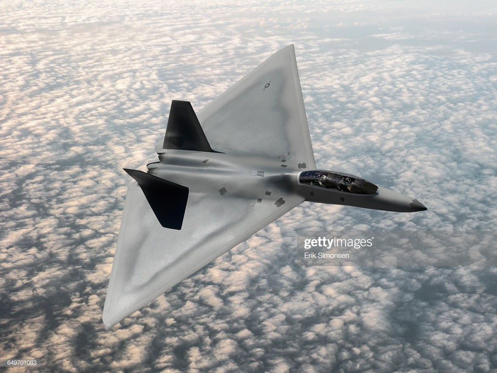 Máy bay sử dụng loại động cơ mạnh hơn, cho phép đạt tốc độ tối đa 2.368 km/h, phạm vi hoạt động 2.500 km, so với 965 km của F-22.