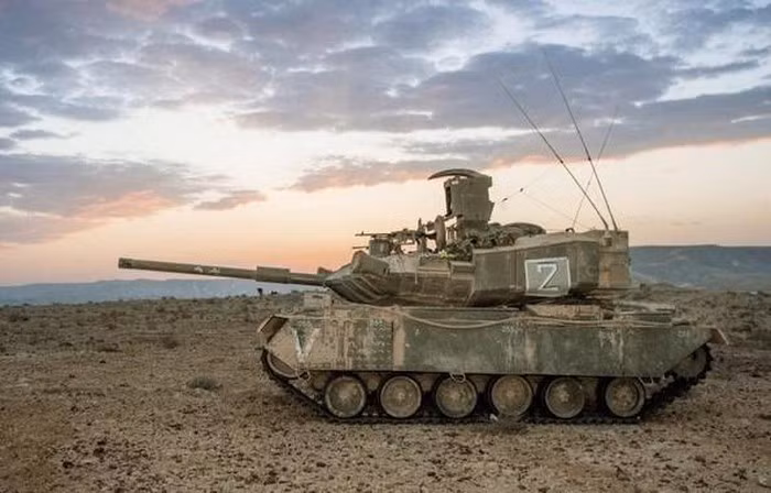 Pereh được trang bị động cơ diesel tăng áp AVDS-1790-2D công suất 750 mã lực, "sát thủ xe tăng" này di chuyển với tốc độ tối đa 50 km/h, dự trữ hành trình 480km.