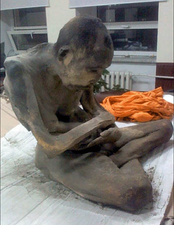 Bi an xac uop nha su 200 nam trong tu the thien