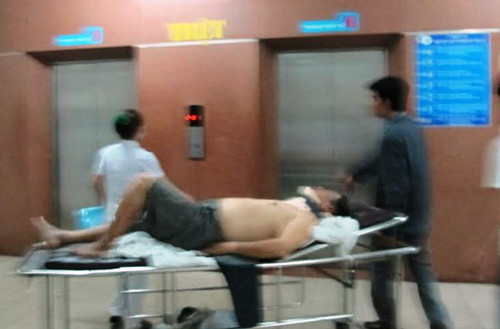 Xe Audi don Ha Ho lam loan: Chuyen ve que an Tet nho doi!-Hinh-4