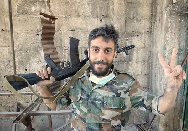 Tinh thần lạc quan của binh sĩ Syria. Ảnh: FNA.