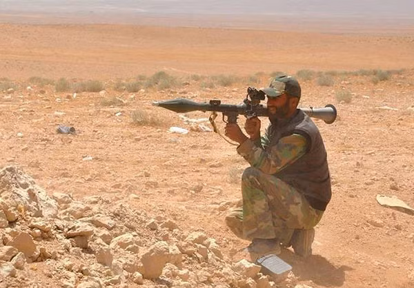 Anh: Quan doi Syria thang lon truoc khung bo o Dong Homs-Hinh-5