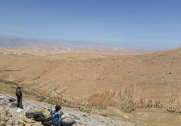 Ngoài ra, 23 phần tử khủng bố khác cũng bỏ mạng tại cao điểm Flaiteh ở Tây Qalomoun. Ảnh: FNA.