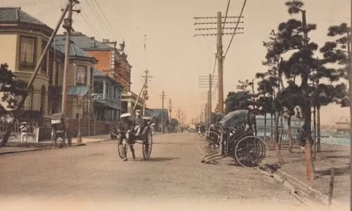 Những tấm bưu thiếp màu lưu lại hình ảnh một số địa điểm ở đất nước Nhật Bản cách đây hàng trăm năm như Tokyo, Yokohama,…vào đầu thế kỷ 20. Ảnh: VT.